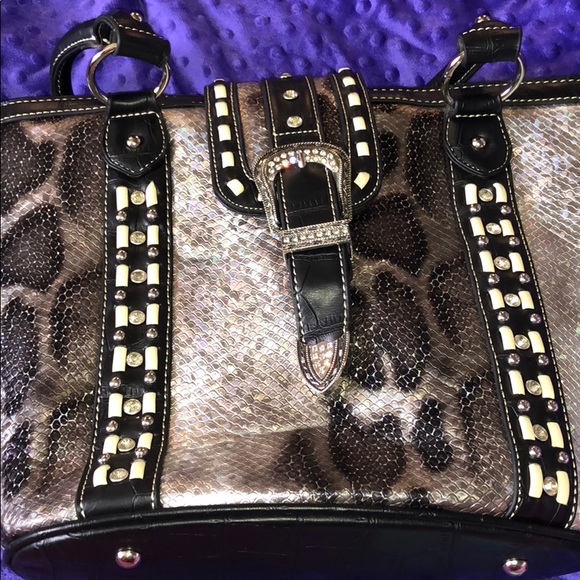 Haley Beez purse and matching wallet! - Picture 2 of 6